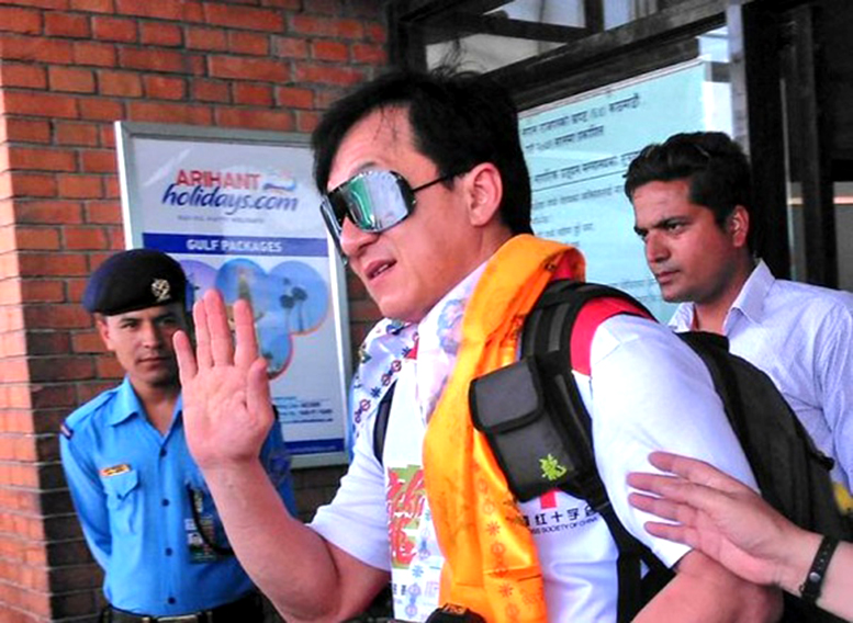 Jackie Chan in Nepal To help the earthquake victims